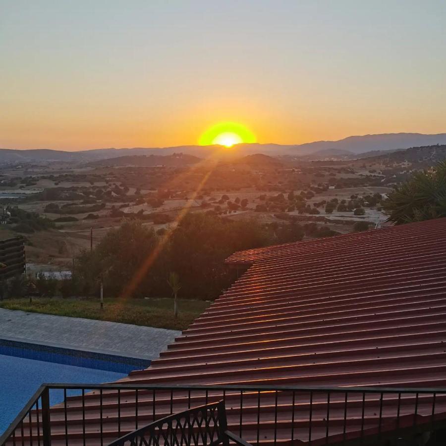 Sunset Retreat Cyprus Lejlighed Pentakomo Eksteriør billede