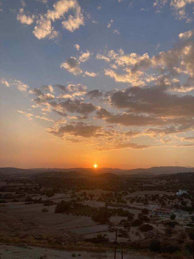 Sunset Retreat Cyprus Lejlighed Pentakomo Eksteriør billede